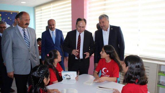 Mehmet Akif Ersoy Ortaokulu Z - Kütüphane Açılışı